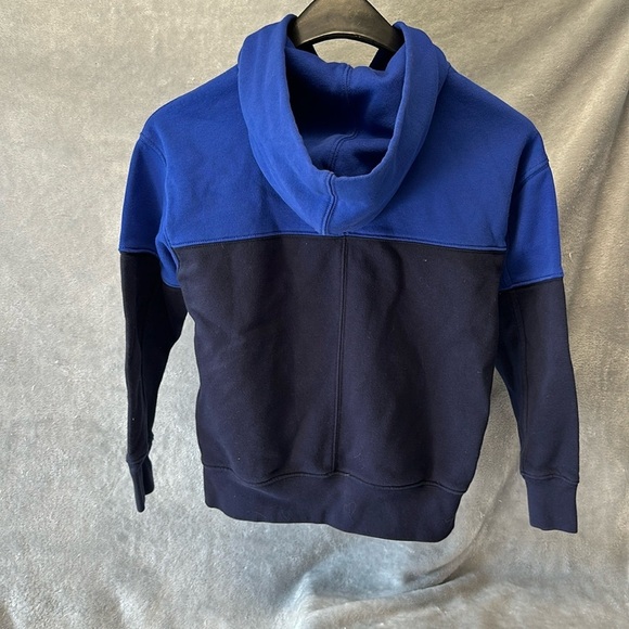 GAP - full zip two toned hoodie. Size 8 - Picture 3 of 4